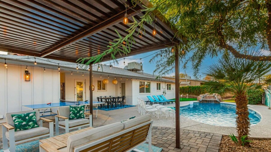 Vacay on Villa Pool Putting Grn Old Town