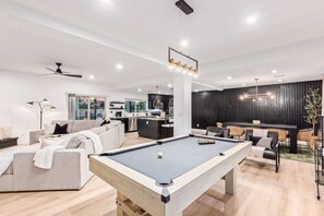 House | 4 bedrooms, Internet - Doce Palmas Free Htd Pool Spa Putt Grn (Scottsdale)