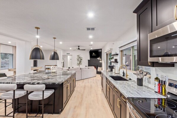 House | 4 bedrooms, Internet - Doce Palmas Free Htd Pool Spa Putt Grn (Scottsdale)