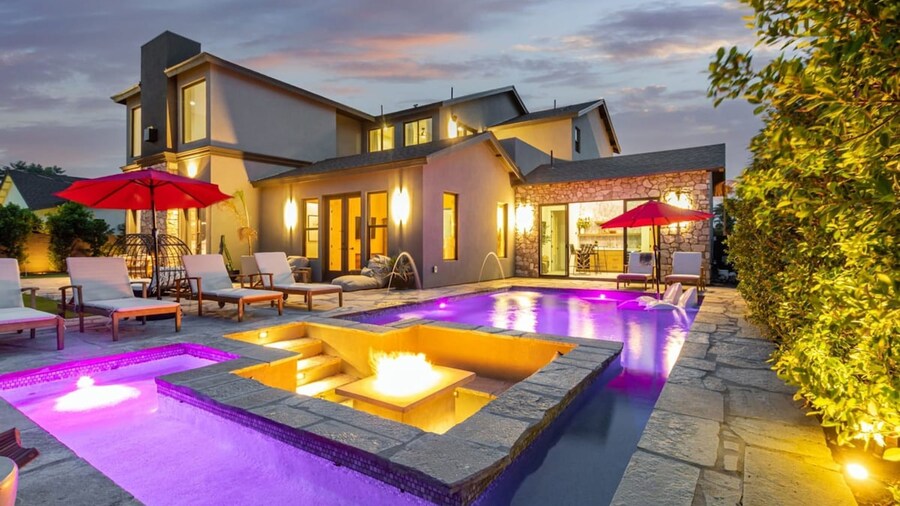 Stonewood Luxe Estate 5 Showers Heated Pool GYM