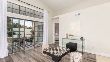 House | 4 bedrooms, Internet