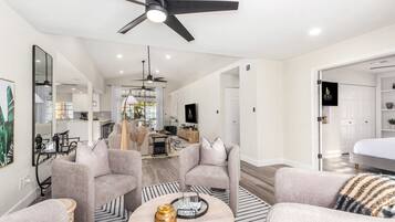 House | 4 bedrooms, Internet