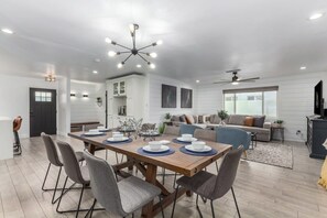 House | 4 bedrooms, Internet