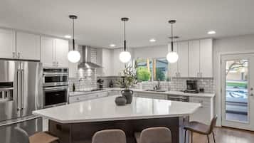 House | 4 bedrooms, Internet