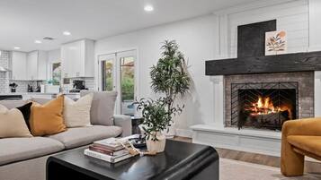 House | 4 bedrooms, Internet