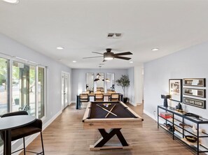 House | 4 bedrooms, Internet