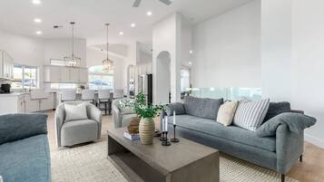 House | 6 bedrooms, Internet