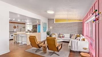 House | 3 bedrooms, Internet