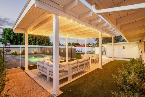 Northview Mid-century Escape Pool Firepit Bocce