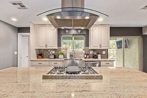 4 bedrooms, Internet - Wilshire 2 Masters Private Pool 5 Mins 2 Old Town (Scottsdale)