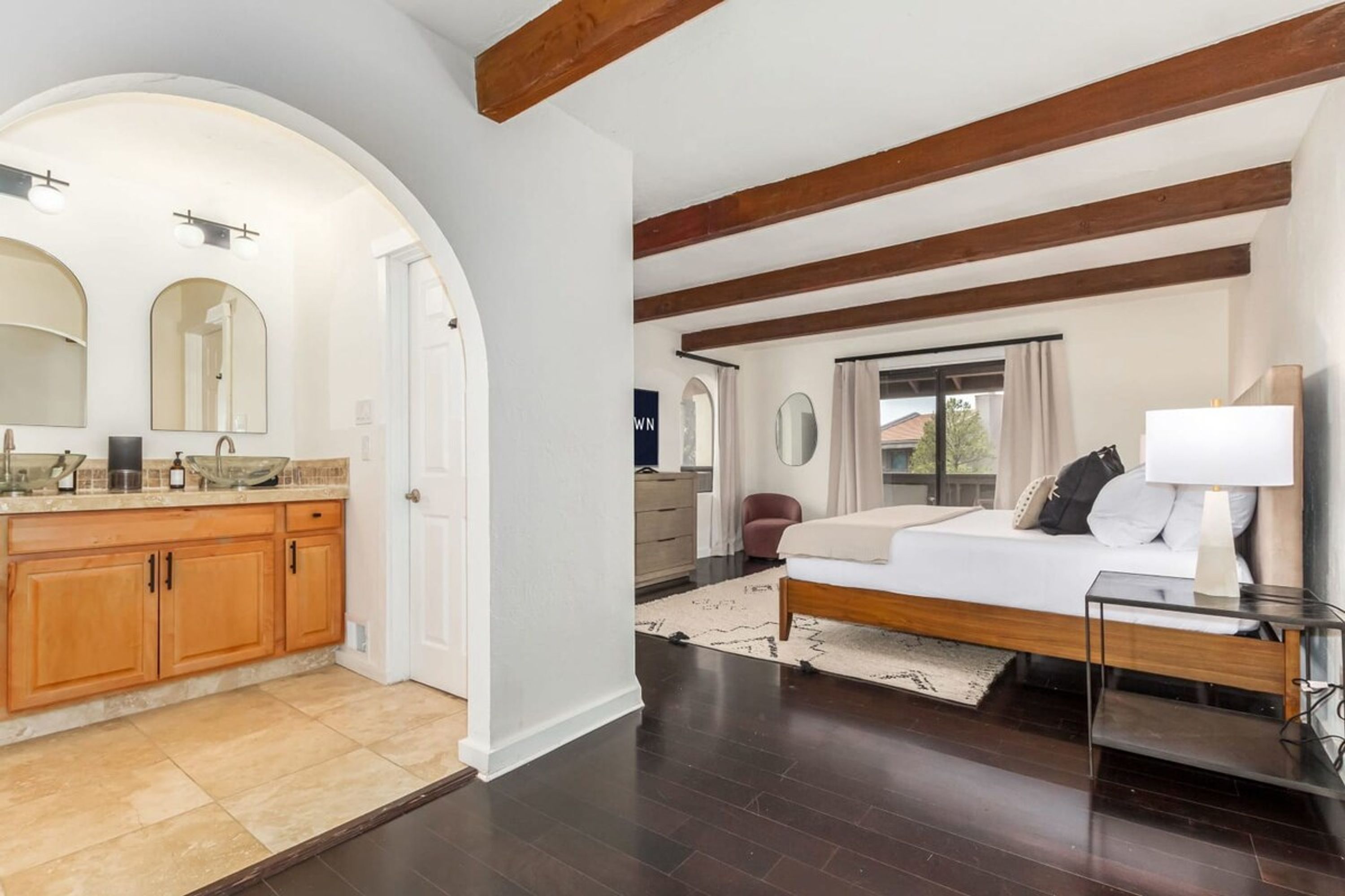 獨棟房屋 | 4 間臥室、書桌、網路服務