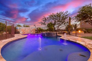 4 bedrooms, Internet - Desert Foothils Rustic Resort Oasis w Pool Spa (Scottsdale)
