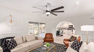 House | 5 bedrooms, Internet