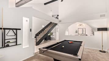 House | 5 bedrooms, Internet