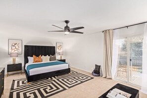 House | 5 bedrooms, Internet - Tiki Paradise w Htd Pool Putt Grn Tiki Bar (Phoenix)