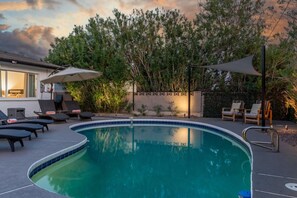 House | 4 bedrooms, Internet - Ochenta Modern Retreat Htd Pool Spa Putt Grn Gym (Scottsdale)