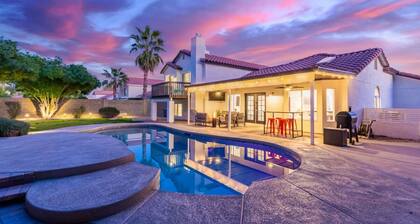 Modern Mesa Oasis Free Heated Pool Al-fresco Living