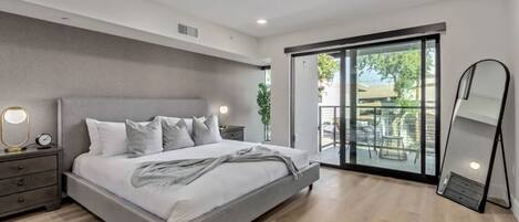 Apartamento, acessível | Escrivaninha, acesso à internet de alta velocidade