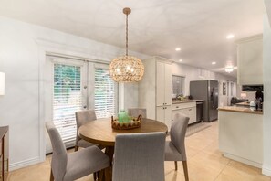 Ferienhaus | 4 Schlafzimmer, Internetzugang