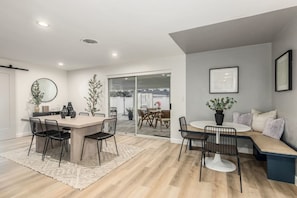 House | 3 bedrooms, Internet - Palmhouse Pool BBQ 5 Mins to Old Town (Scottsdale)