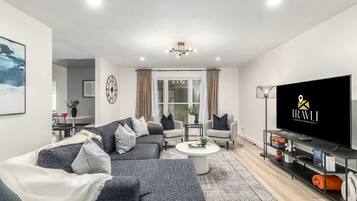 3 bedrooms, Internet