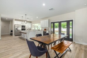 House | 4 bedrooms, Internet