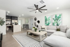 House - The Fillmore Heated Pool 2 Masters Putt Grn (Scottsdale)