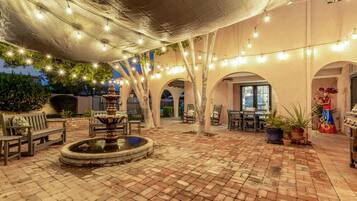 House | 5 bedrooms, Internet