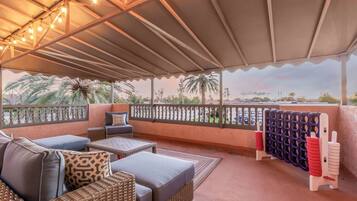 House | 5 bedrooms, Internet