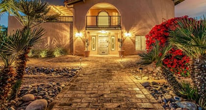 Historic Desert Rose Estate Pool Sauna Sleeps 12