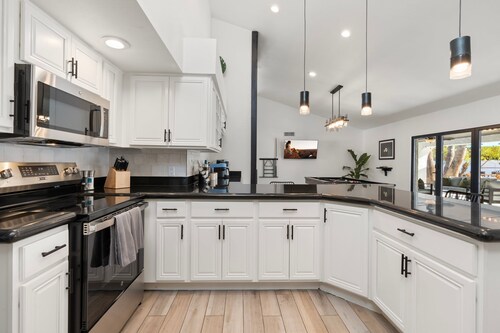 Scottsdale Palms Pickle-putt-swim-bocce Bbq-gym