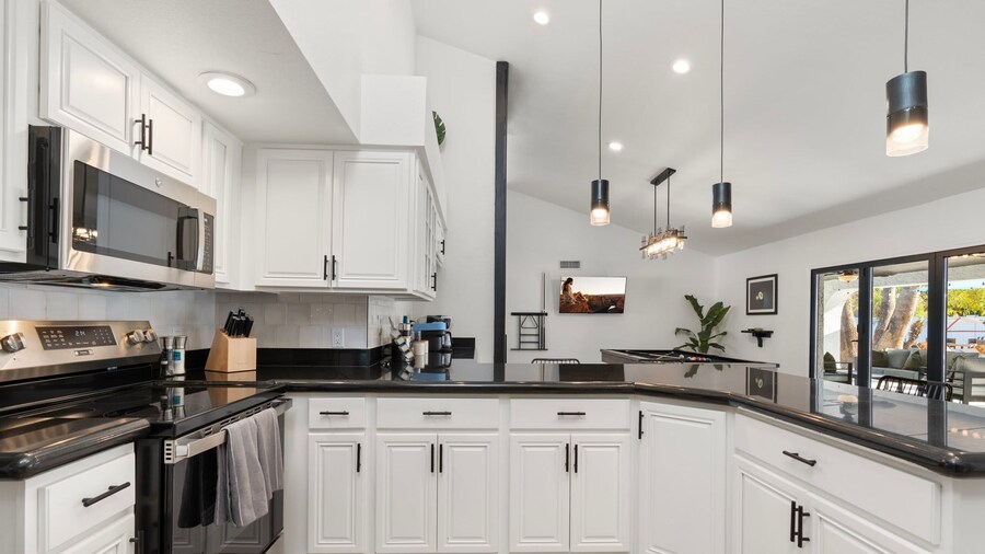 Scottsdale Palms Pickle-putt-swim-bocce Bbq-gym