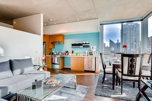 Apartment | 2 bedrooms, Internet