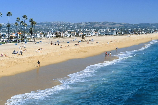 Apartemen | 2 kamar tidur, meja kerja, dan internet