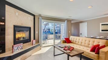 Apartment, Accessible | 3 bedrooms, Internet