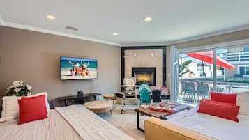 Apartment, Accessible | 3 bedrooms, Internet