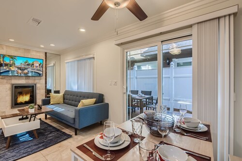 Stylish- Multi-level- Patio- Games - Fast Wifi-cm3