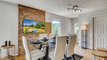 House, Accessible | 3 bedrooms, desk, Internet