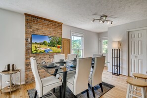 Hus, tilgjengelighetstilpasset | 3 soverom, skrivebord og internett