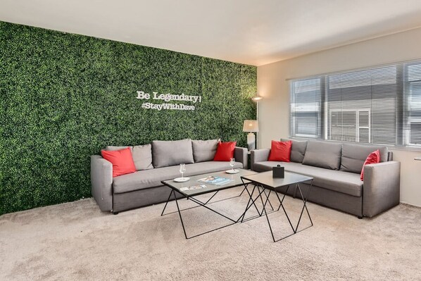 Interior - Walk to Beach - King Apt In 1 Area - AC (San Clemente)