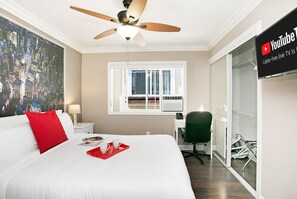 Apartment | 2 bedrooms, desk, Internet - Costa Mesa -newport- Patio - Free Parking-cm-2 (Costa Mesa)
