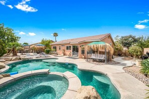 4 habitaciones y acceso a internet