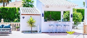 Sunny Javea Villa With Stunning Views