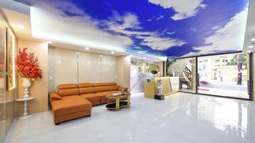 Quầy tiếp tân