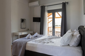 3 chambres, fer et planche à repasser, Wi-Fi gratuit, draps fournis