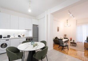 House | 1 bedroom - LIV - Comfortable Stylish Escape in Pagrati (Athens)