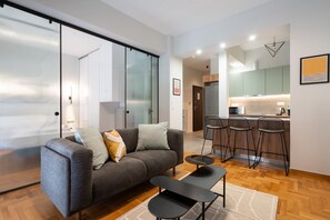 Apartment | 2 bedrooms - LIV - Peaceful Pagrati Getaway (Athens)