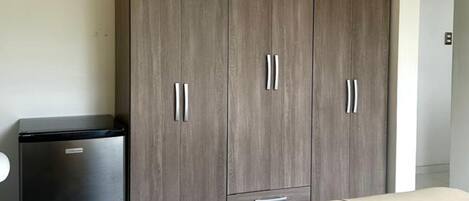 2 makuuhuonetta, Wi-Fi, vuodevaatteet