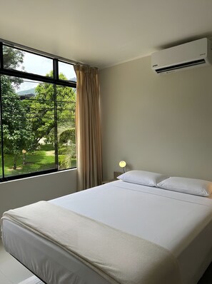 Uklassifisert bilde, 4 av 12, knapp