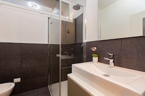 Apartment, Accessible - Premuda20 Milan Elegant Apartment (Milan)